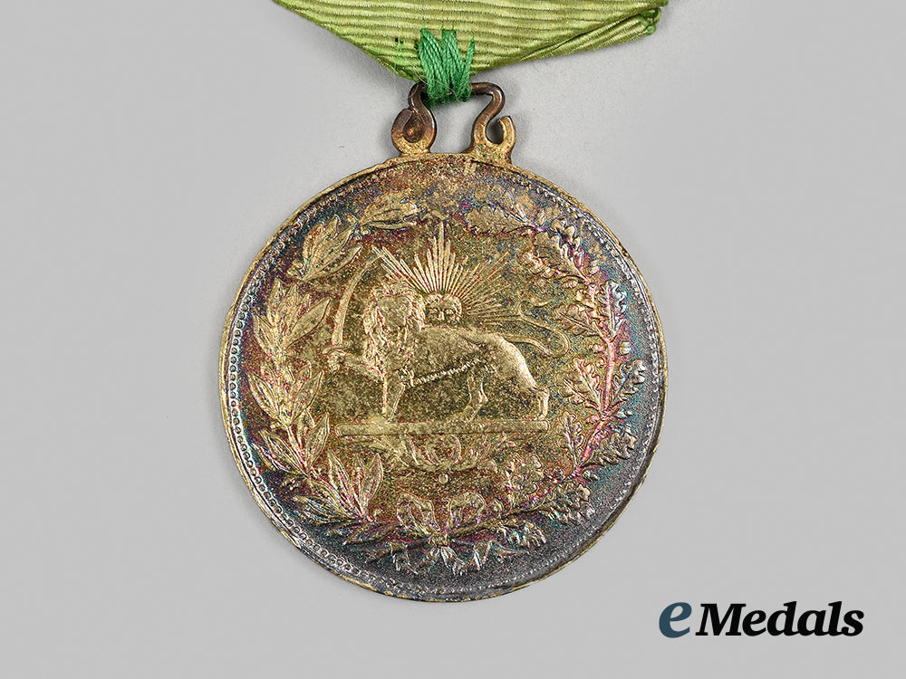 persia._a_bravery_medal,_gold_grade_ii_class,1901_ai1_5458_1