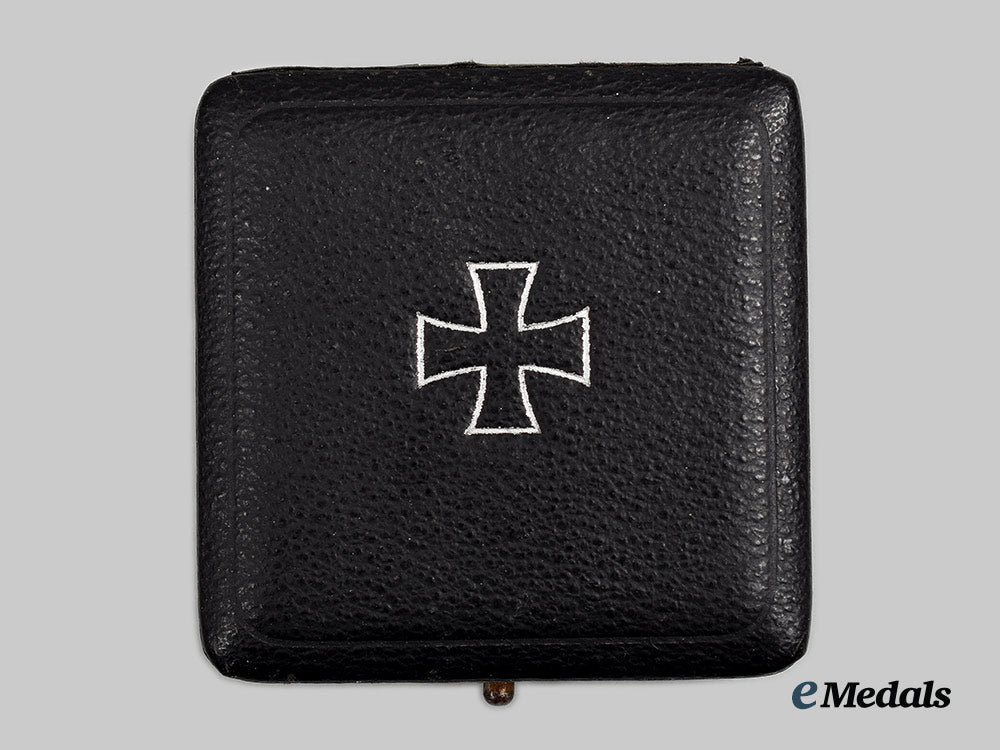 germany,_wehrmacht._a1939_iron_cross_i_class,_with_case,_by_gebrüder_godet_ai1_6457