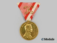 Austria, Empire. A Gold Grade Bravery Medal, Officers Version, C.1918