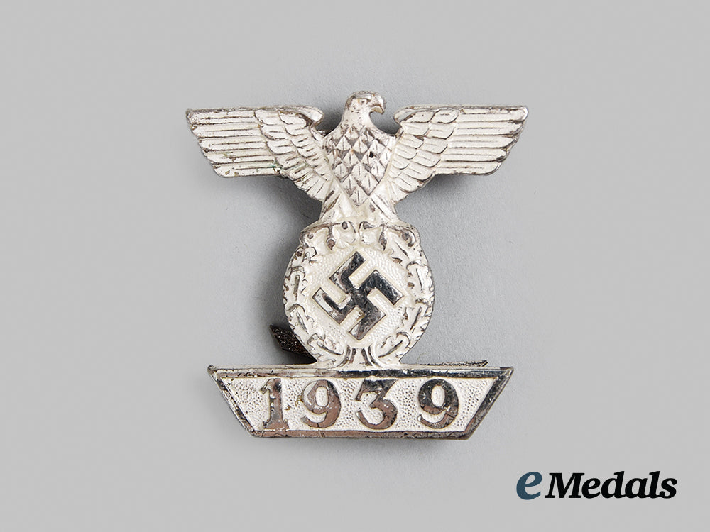 germany,_wehrmacht._a1939_clasp_to_the_iron_cross_ii_class,_second_pattern,_by_steinhauer&_lück_ai1_6911