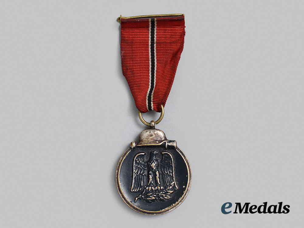 germany,_wehrmacht._an_eastern_front_medal,_spanish-_made_for_blue_division_veterans_ai1_6917_1