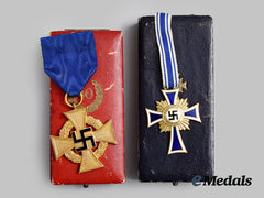 Germany, Third Reich. A Pair Of Civil Awards