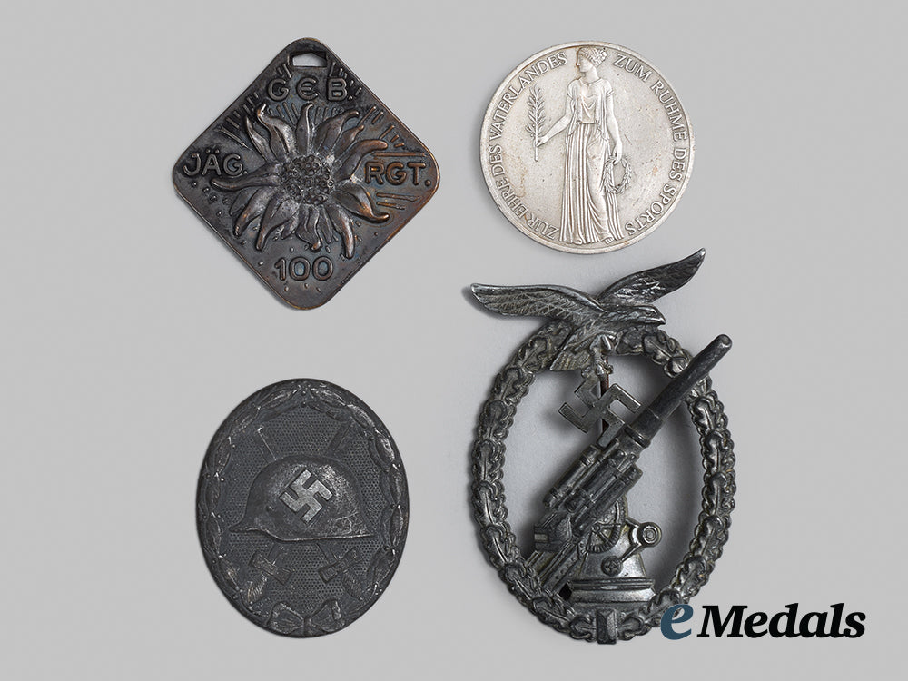 germany,_wehrmacht._a_mixed_lot_of_decorations_ai1_6928