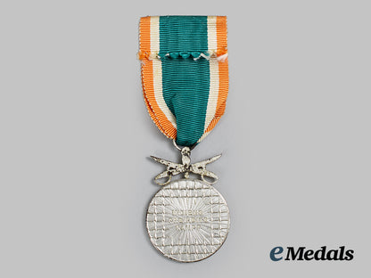 germany,_wehrmacht._an_azad_hind_silver_medal_with_swords_ai1_7076