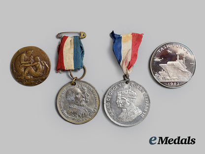 united_kingdom._a_mixed_lot_of_medals&_princess_mary_tin_ai1_7261_1