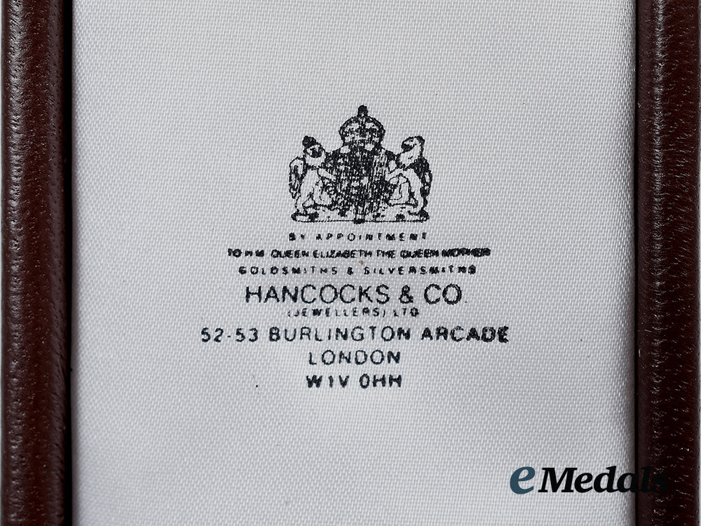 united_kingdom._a_limited_edition_victoria_cross_replica,_by_hancocks&_co,_london,_number443_of1352_ai1_7306