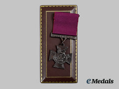 United Kingdom. A Limited Edition Victoria Cross Replica, By Hancocks & Co, London, Number 443 Of 1352