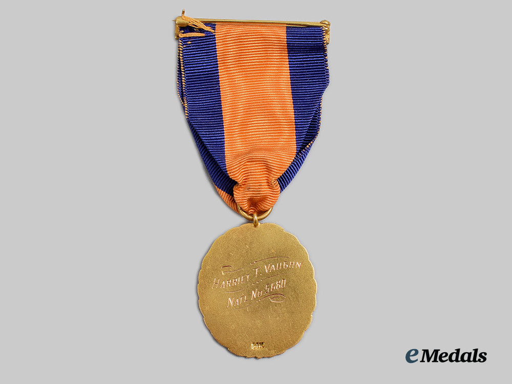 united_states._a_sons_and_daughters_of_the_pilgrims_gold_medal_to_harriet_vaughn_rigdon_ai1_7417_1