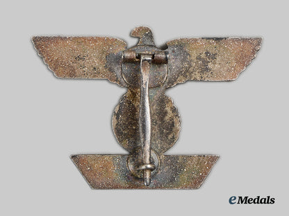 germany,_wehrmacht._a1939_clasp_to_the_iron_cross_i_class,_type_ii_with_case,_by_paul_meybauer_ai1_7599