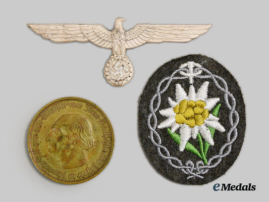 germany,_wehrmacht._a_mixed_lot_of_insignia_ai1_7606_1