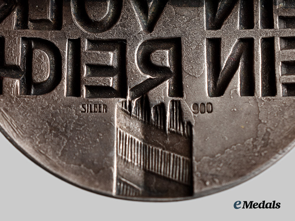 germany,_third_reich._a_rare_patriotic_badge_in_silver_ai1_7656_1