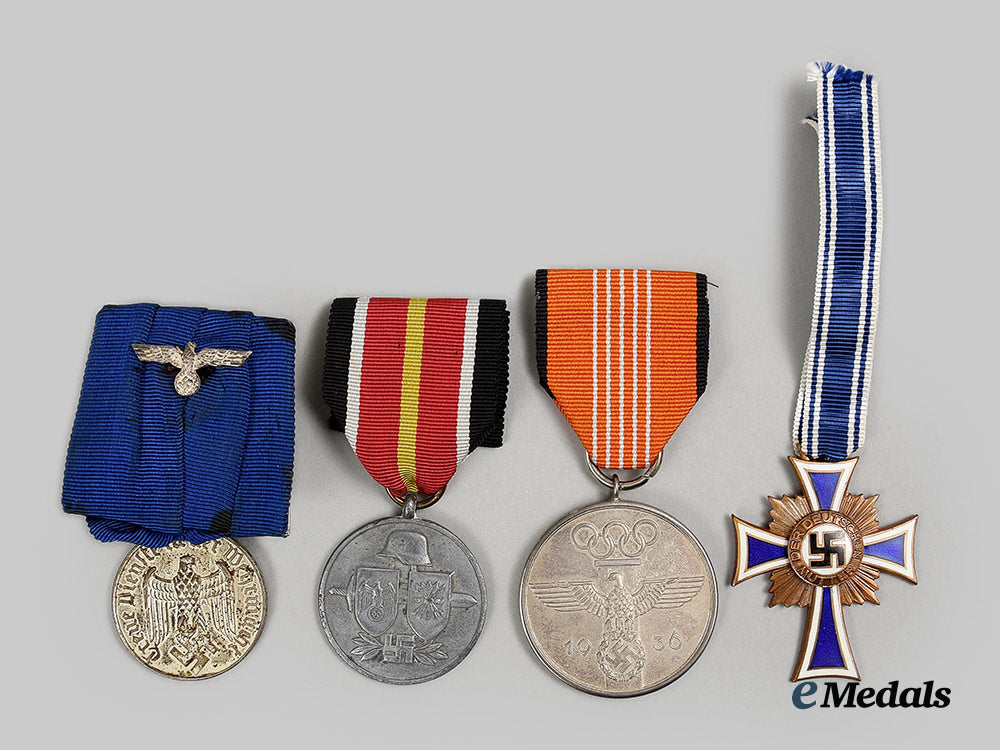 germany,_third_reich._a_mixed_lot_of_awards_ai1_7889-_1_