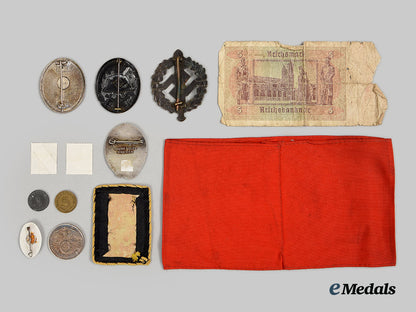 germany,_third_reich._a_mixed_lot_of_badges_and_insignia_ai1_7898-_1_