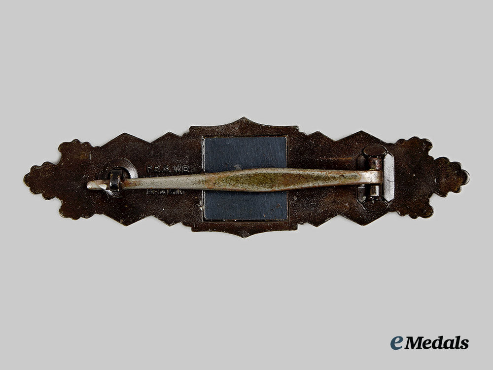 germany,_wehrmacht._a_close_combat_clasp,_bronze_grade,_by_josef_feix&_söhne_ai1_7993