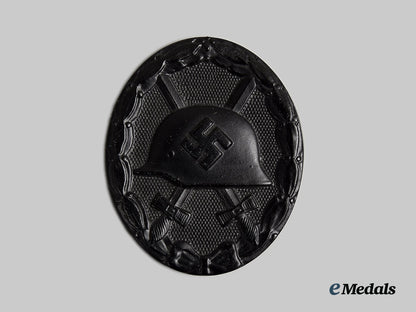 germany,_wehrmacht._a_black_grade_wound_badge,_with_award_documents_ai1_8062