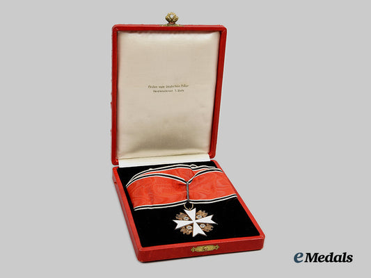 germany,_third_reich._an_order_of_the_german_eagle,_iii_class_cross_with_case,_by_deschler&_sohn_ai1_8167