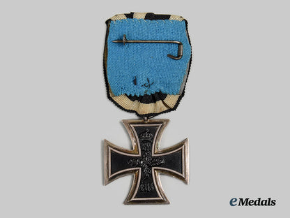 germany,_imperial._a_parade-_mounted1914_iron_cross_ii_class_ai1_8176