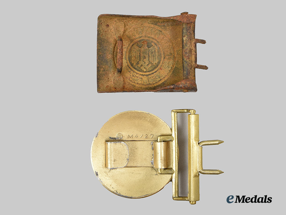germany,_wehrmacht._a_pair_of_belt_buckles_ai1_8379_1