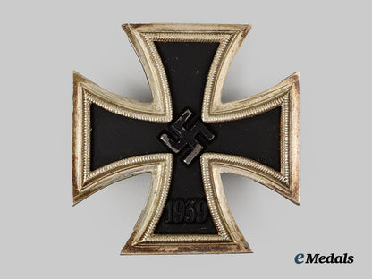 germany,_wehrmacht._a1939_iron_cross_i_class,_with_case,_by_paul_meybauer_ai1_8386_1