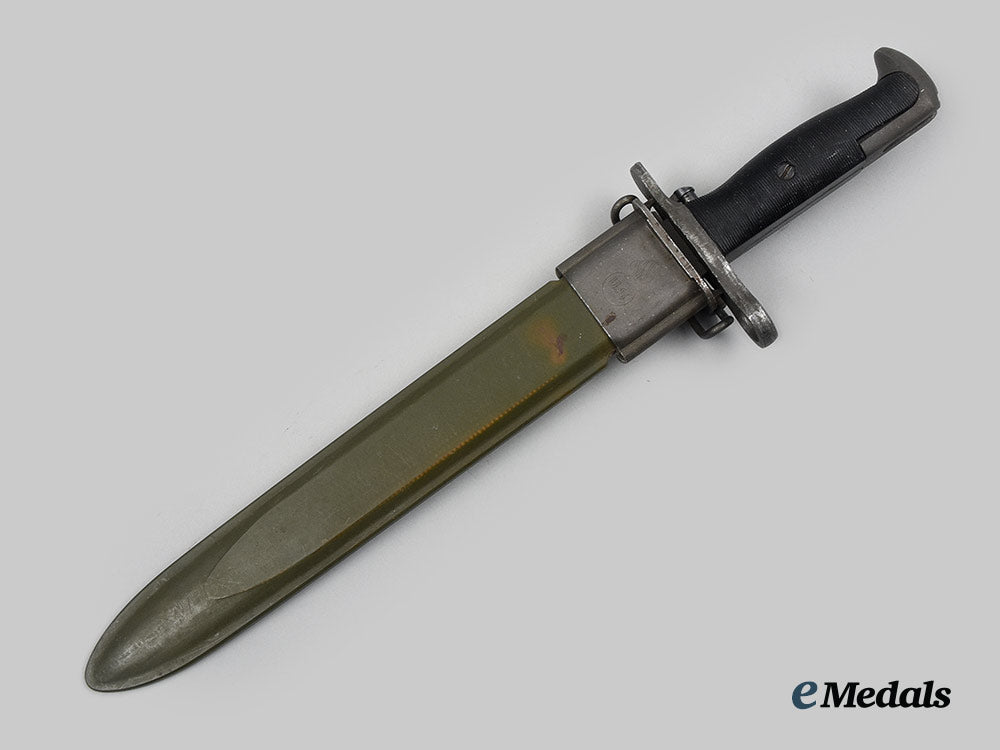 united_states._an_m1905_bayonet,_by_the_springfield_armory_ai1_8403