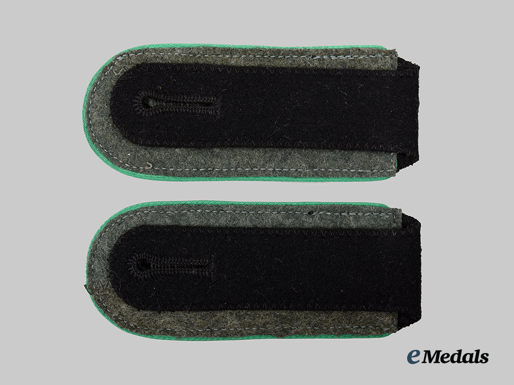 germany,_ss._a_mint_set_of_waffen-_ss_gebirgsjäger_enlisted_personnel_shoulder_straps_ai1_8411