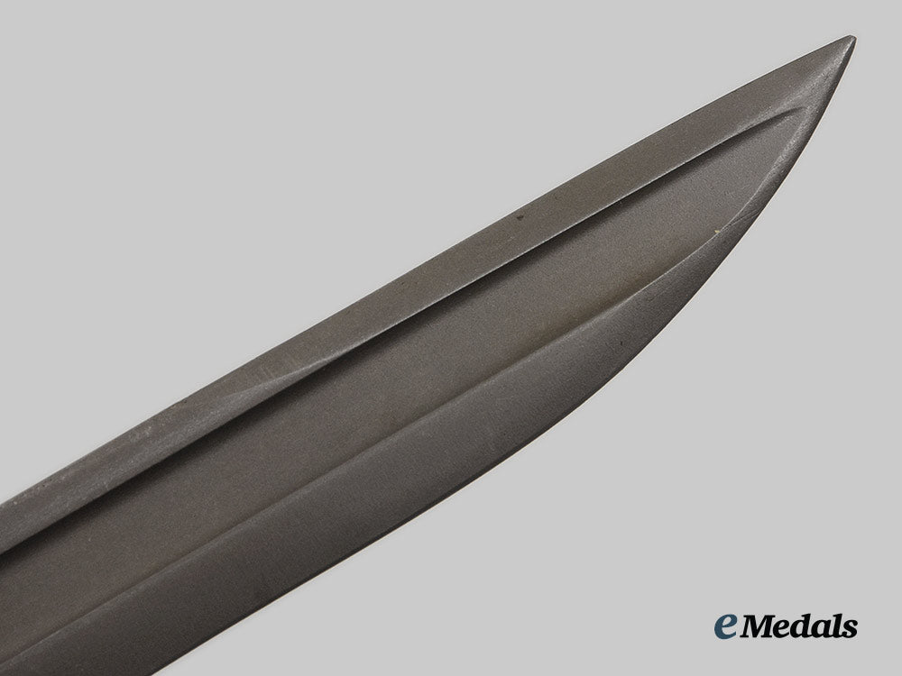 united_states._an_m1905_bayonet,_by_the_springfield_armory_ai1_8413