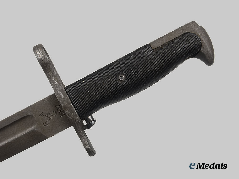 united_states._an_m1905_bayonet,_by_the_springfield_armory_ai1_8421