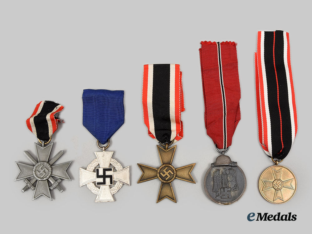 germany,_wehrmacht._a_mixed_lot_of_decorations_ai1_8524_1_1