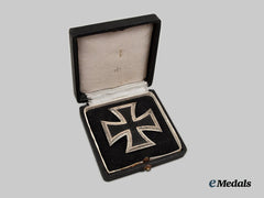 Germany, Wehrmacht. A 1939 Iron Cross I Class, With Case, By C.f. Zimmermann