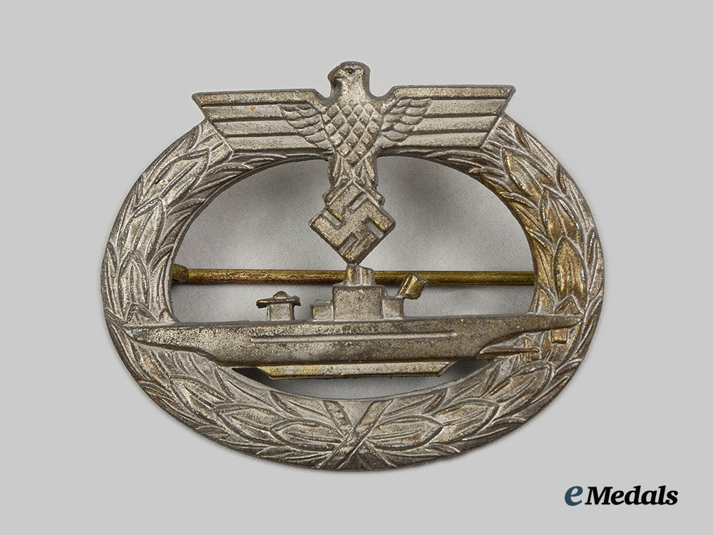 germany,_kriegsmarine._a_u-_boat_war_badge,_by_friedrich_orth_ai1_8557