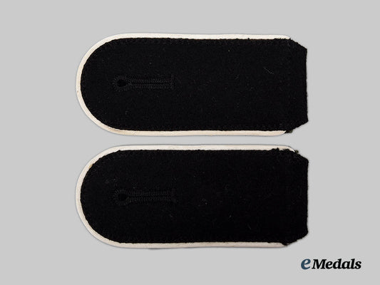 germany,_ss._a_mint_set_of_waffen-_ss_infantry_enlisted_personnel_shoulder_straps_ai1_8565