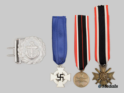 germany,_third_reich._a_mixed_lot_of_mint_decorations_ai1_8655_1
