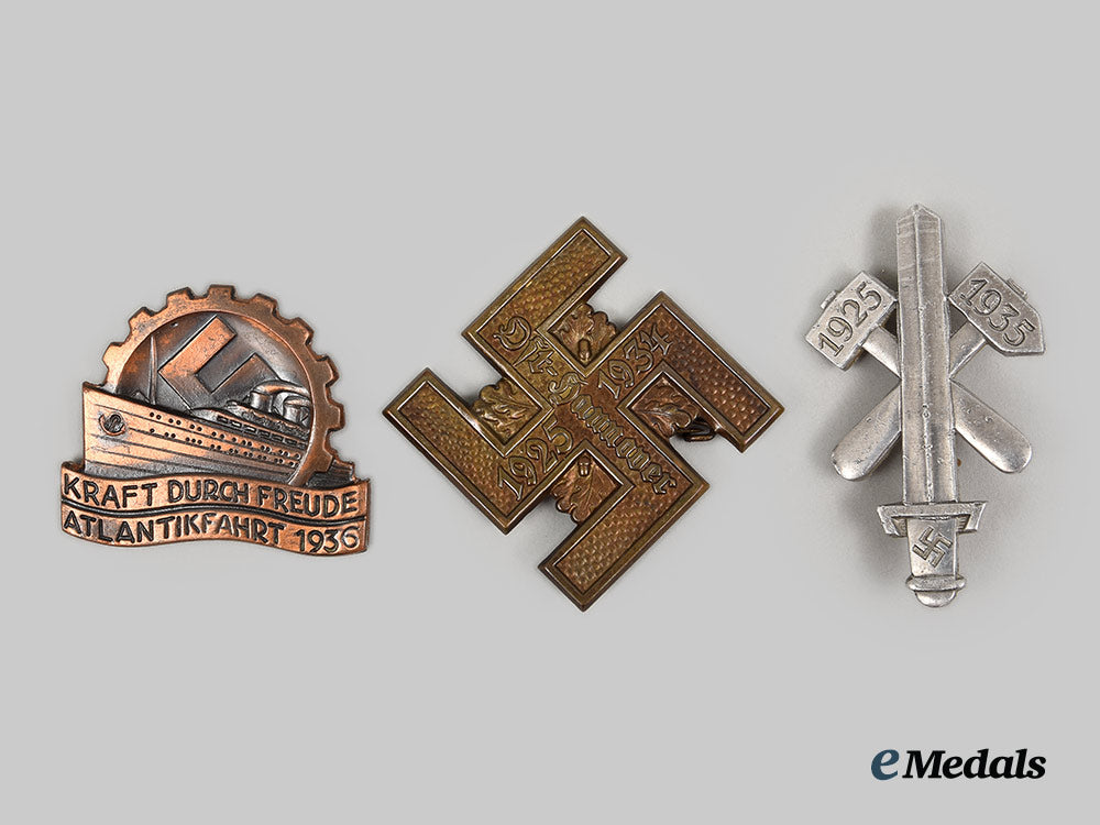 germany,_third_reich._a_mixed_lot_of_badges_ai1_8732_1