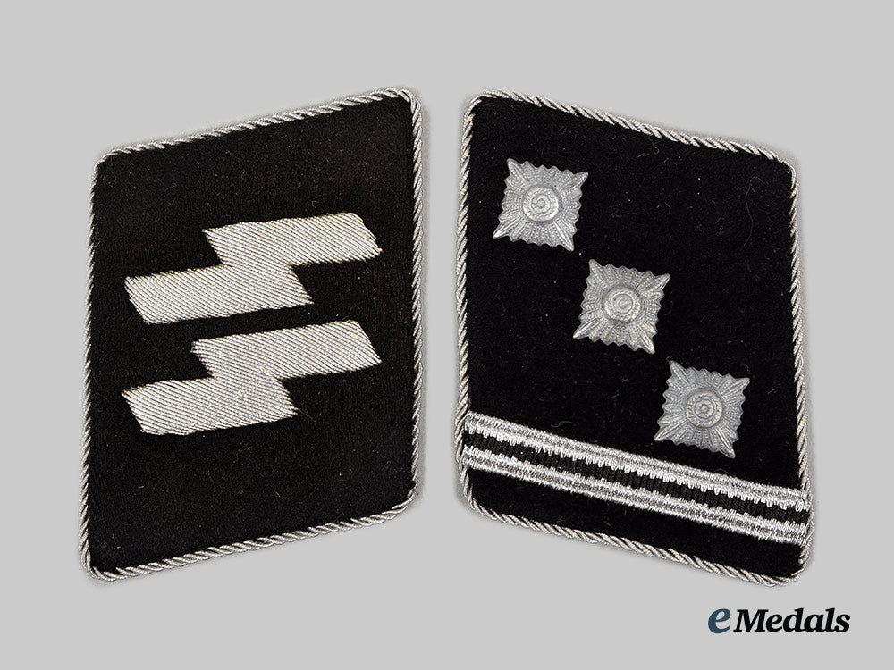 germany,_ss._a_set_of_waffen-_ss_obersturmführer_collar_tabs_ai1_8738