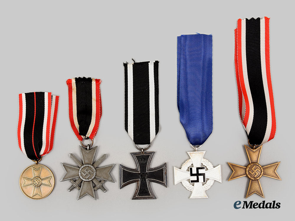 germany,_third_reich._a_mixed_lot_of_decorations_ai1_8771