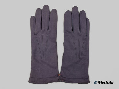 germany,_luftwaffe._a_mint_set_of_officer’s_gloves_ai1_8868