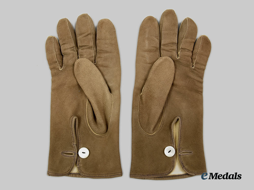 germany,_heer._a_pair_of_officer’s_gloves_ai1_8889_1_1