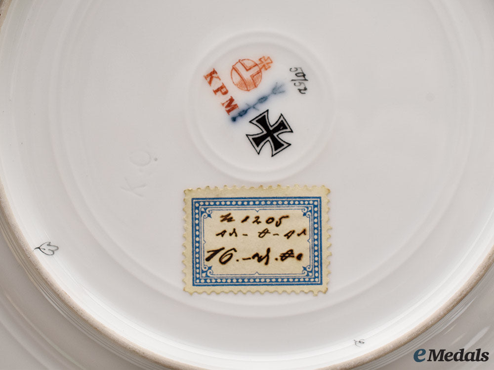 germany,_imperial._a_first_world_war_iron_cross_saucer,1914_by_kpm_ai23__mnc4371