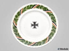 Germany, Imperial. A First War Iron Cross Commemorative Plate, By Kpm