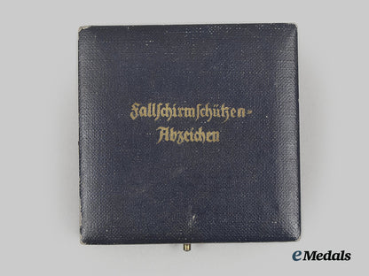 germany,_luftwaffe._a_fallschirmjäger_badge,_with_case,_by_imme&_sohn_ai23_cbb_7480