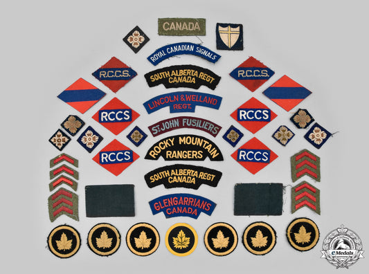 canada,_commonwealth._a_lot_of_forty-_nine_second_war_cloth_canadian_army_items_aiinc326