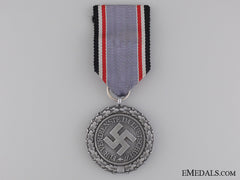 Air Defense/Luftschutz 2Nd Cl. Decoration - Light Version