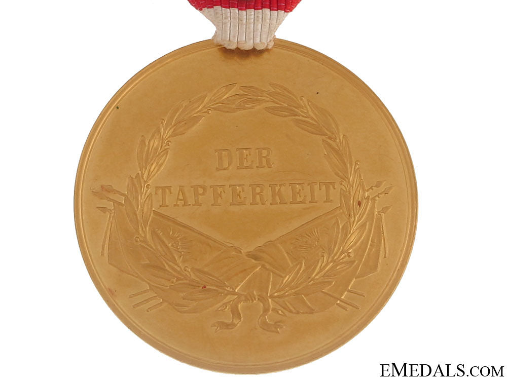 golden_bravery_medal–_in_gold_ambm1000cx