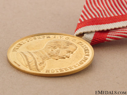 golden_bravery_medal–_in_gold_ambm1000d