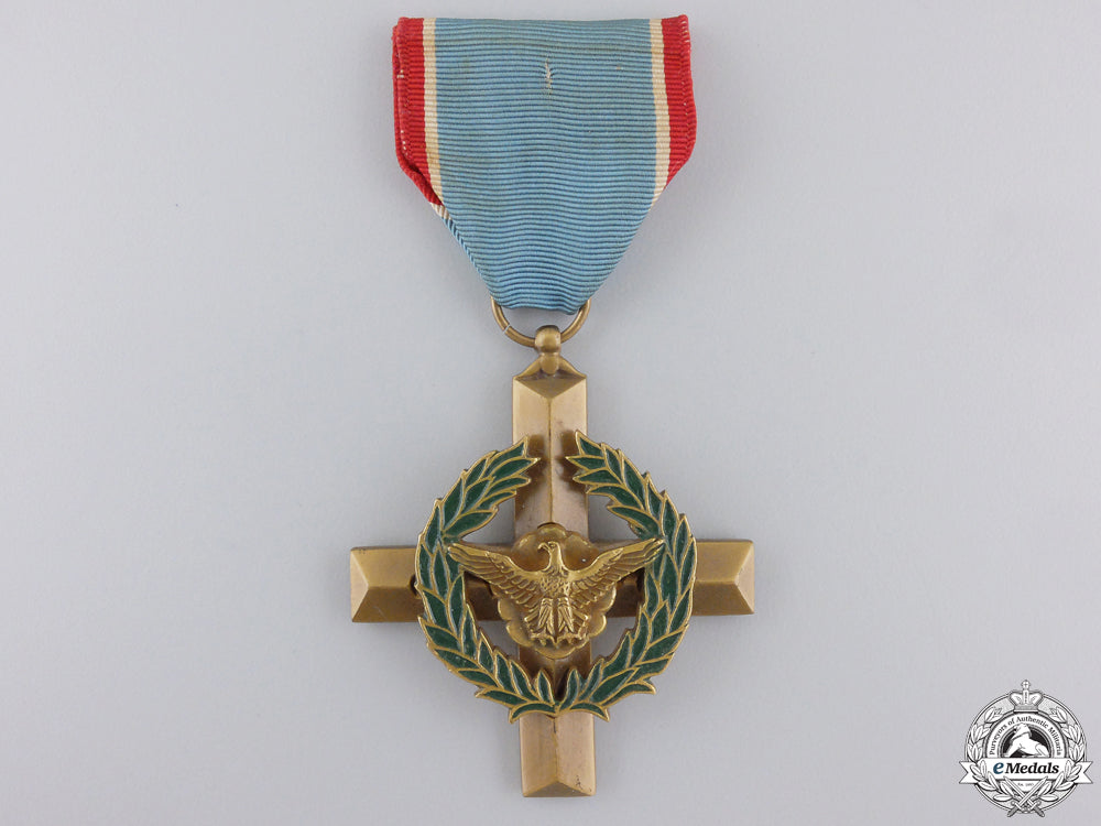 an_american_air_force_cross_an_american_air__559e72fc14d4e