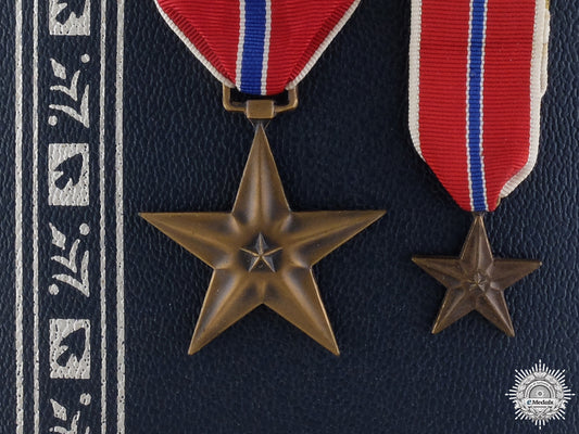 an_american_bronze_star_with_miniature_an_american_bron_54a2db32c5445