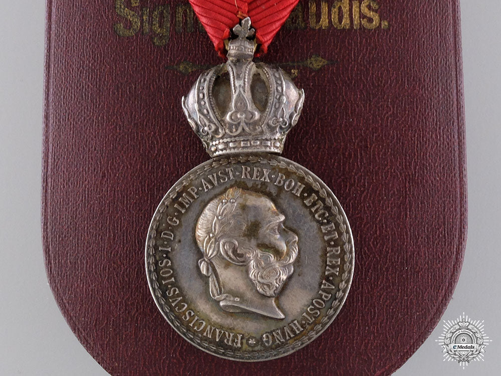 an_austrian_silver_signum_laudis_with_case_by_ruw_an_austrian_silv_547a14d588a4a