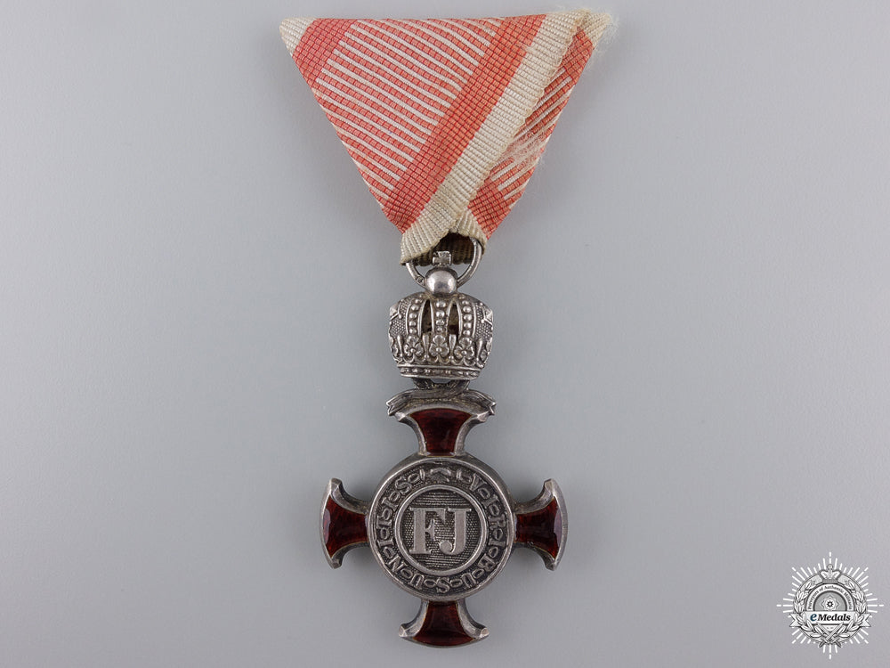 austria,_empire._a_silver_cross_of_merit_with_crown,_by_w.kunz_an_austrian_silv_54cbc531e0851