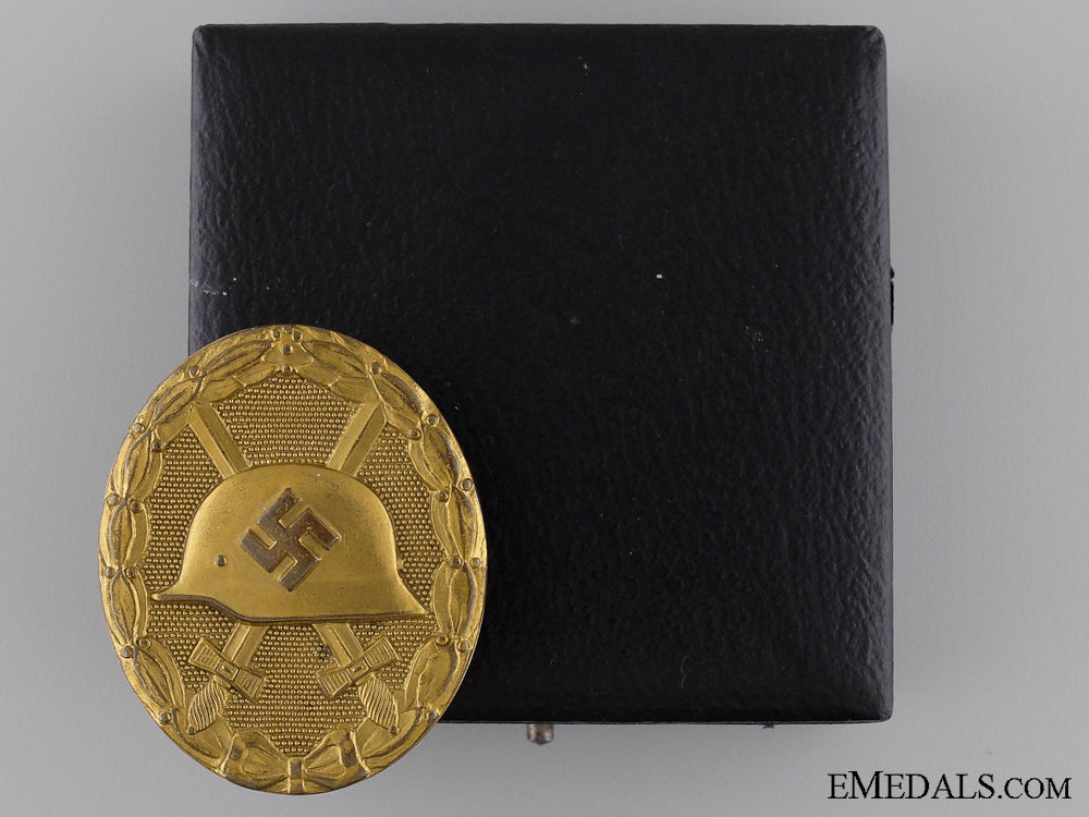 an_early_gold_grade_wound_badge_with_case_of_issue_an_early_gold_gr_53e37b81af33f