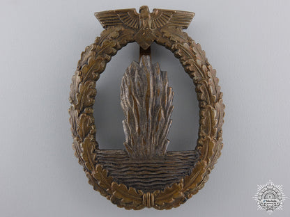 an_early_kriegsmarine_minesweeper_war_badge_an_early_kriegsm_5508843c812fa